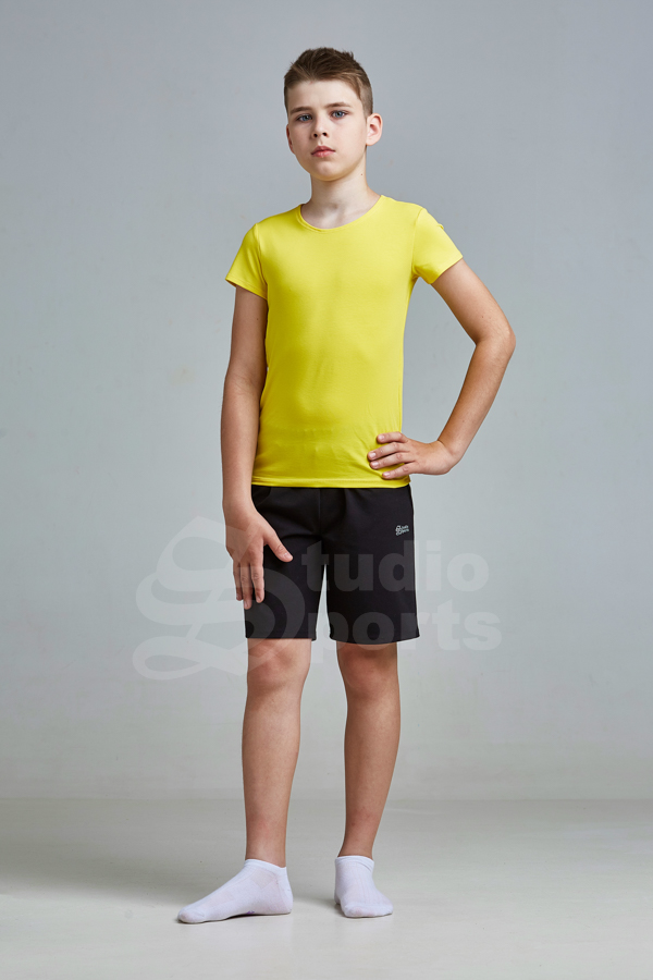 Комплект спортивной одежды с шортами для мальчиков